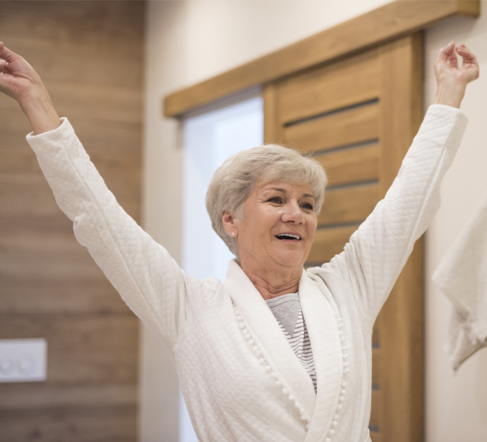 photo salle bain senior pratique accessible ergonomique