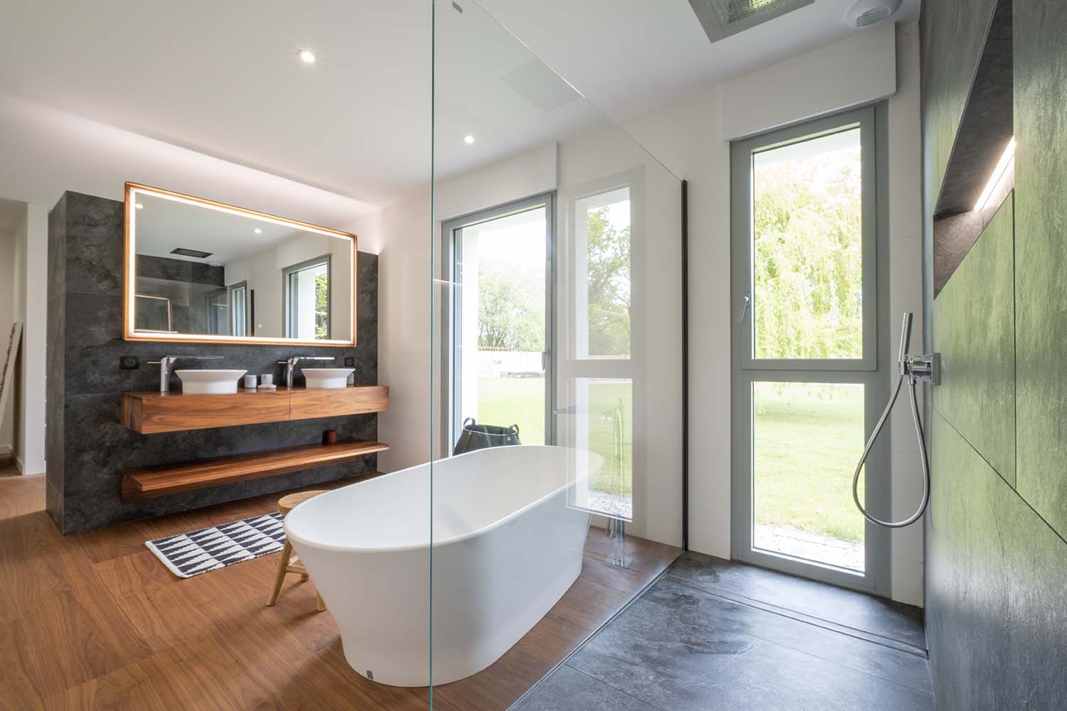 Projet rénovation salle bains contemporaine design baignoire Pajot Chénéchaud Vendée 85