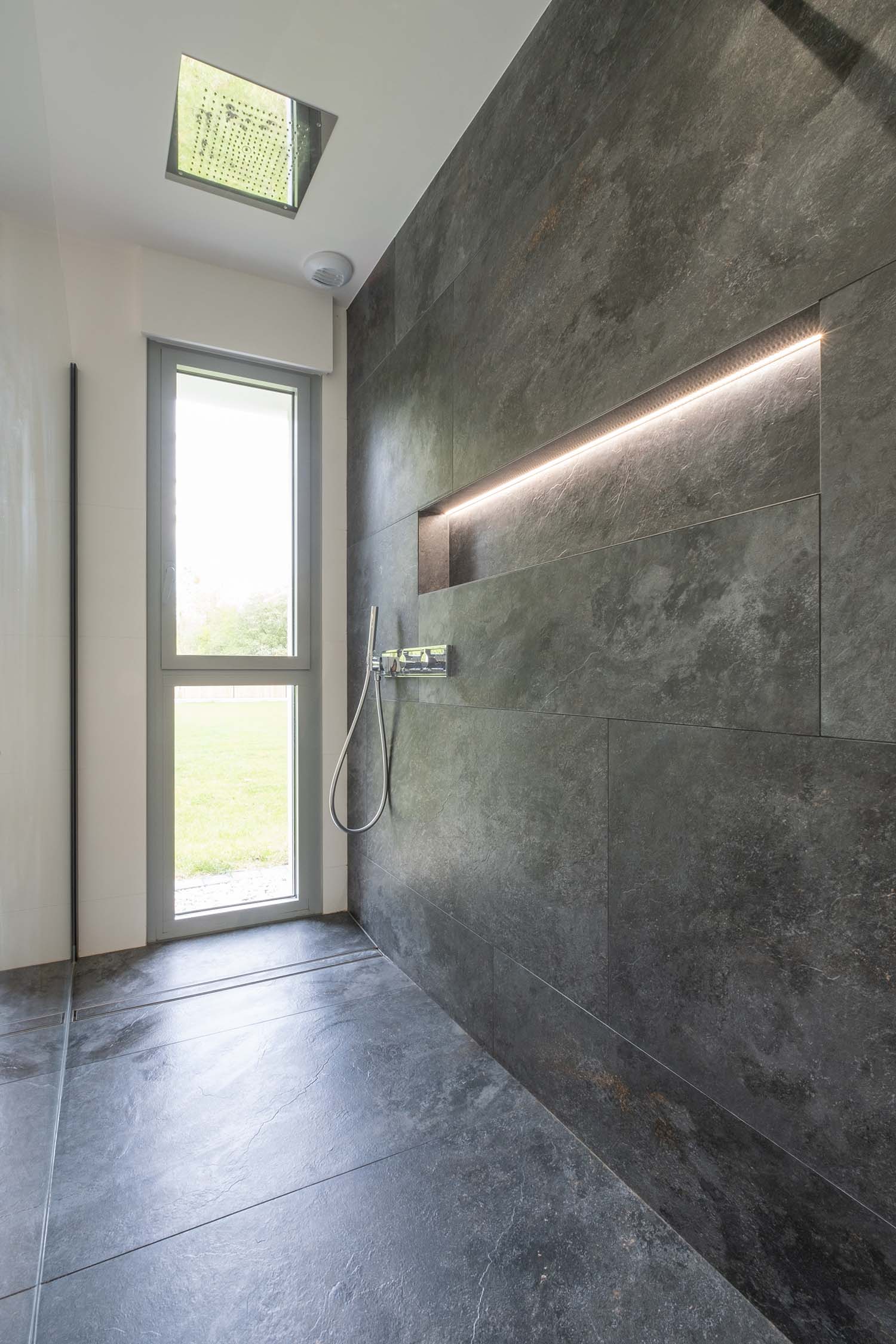 Projet rénovation salle de bains contemporaine design douche Pajot Chénéchaud Vendée 85