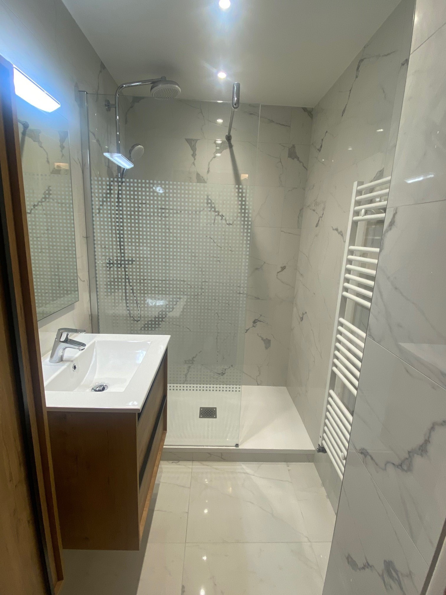 projet salle bain douche blanc marbre apres dalmassoprojet salle bain douche blanc marbre apres dalmasso antibes