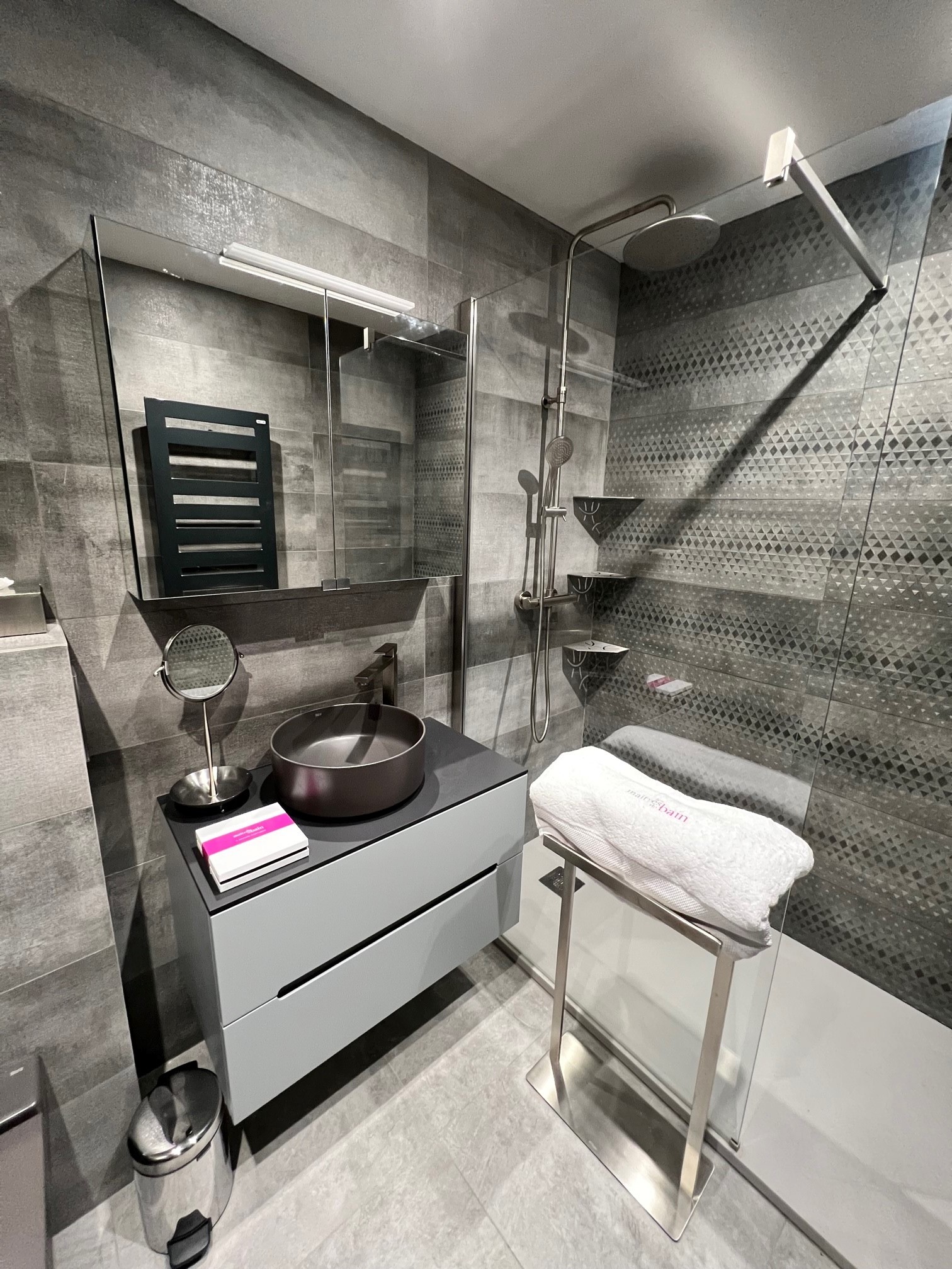 salle bain sur mesure moderne douche apres Dalmasso Antibes