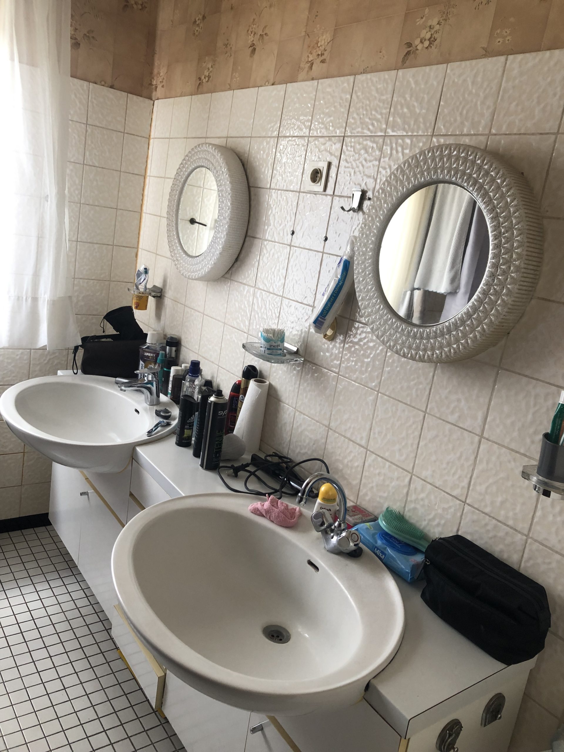 Renovation salle bain avant par installateur Dorkel Metz 57