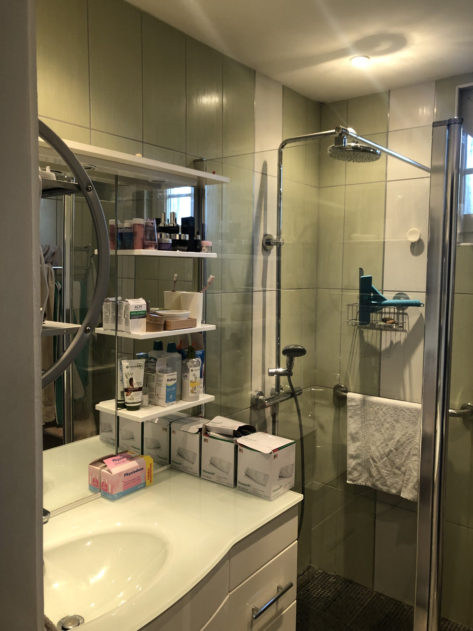 Renovation salle bain avant par installateur Dorkel Metz 57