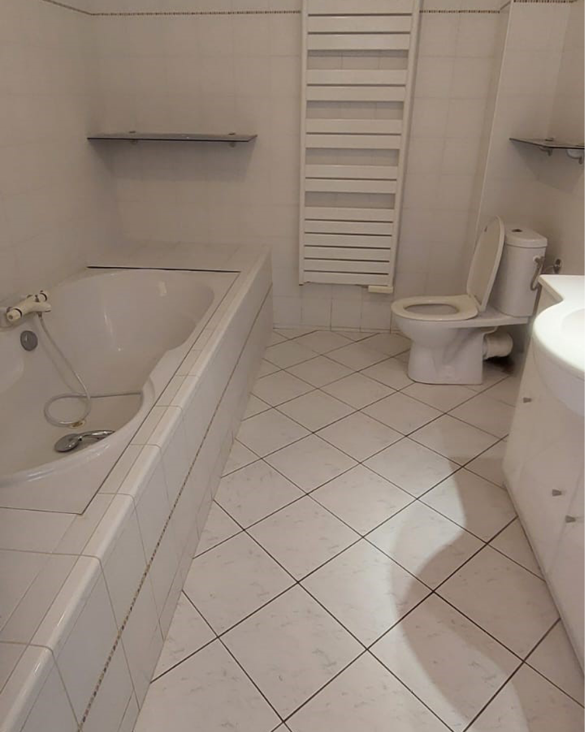 projet rénovation salle bains travaux avant baignoire wc Bailloeuil Perpignan