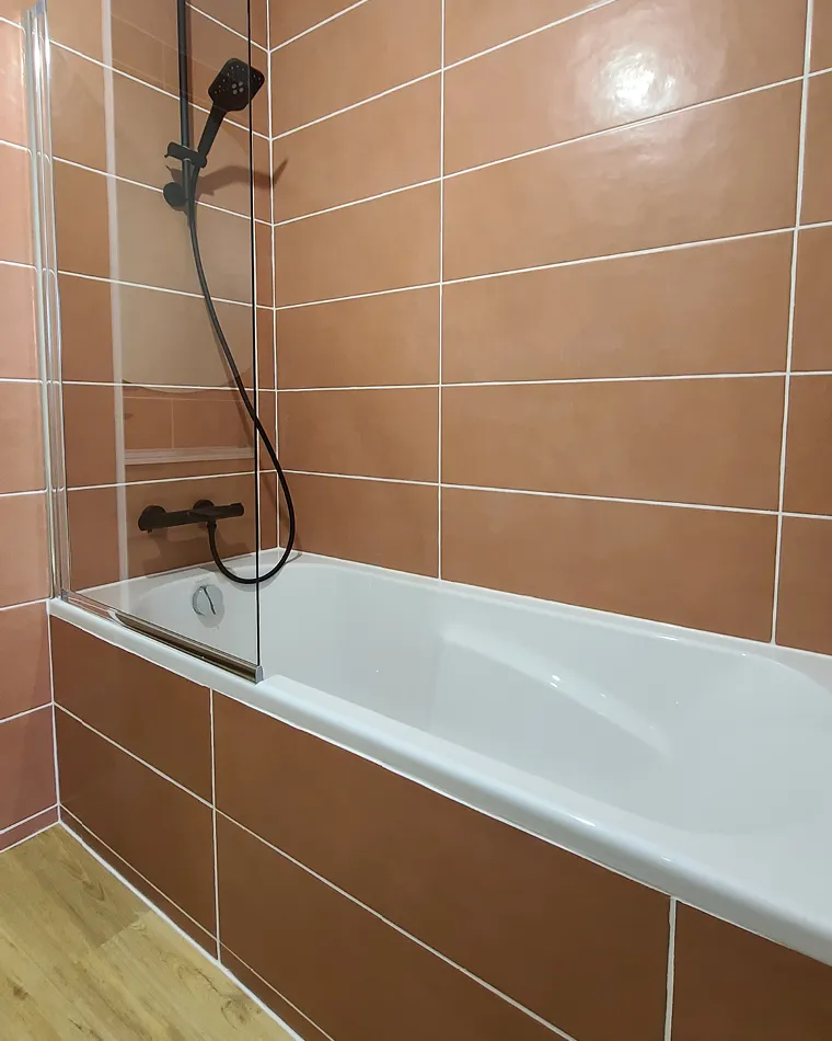 projet renovation salle bain baignoire contemporaine S2ED Montamise 86 photo apres