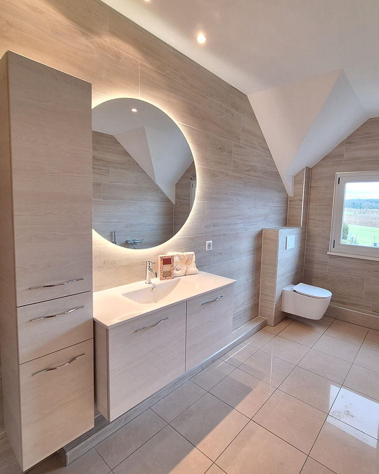 Rénovation d'une salle de bain dans un style contemporain dans le Haut-Rhin (68) photo après