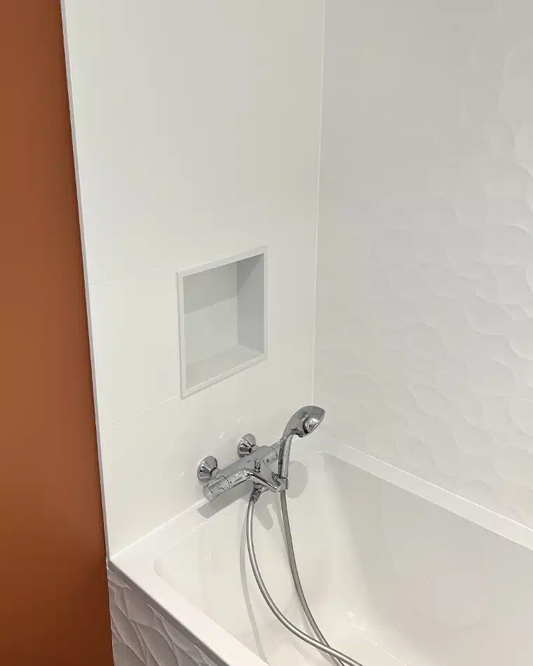 projet-renovation-salle-bains-douche-CAVAROZ-APRES renovation salle bain mobilier miroir meuble rangement