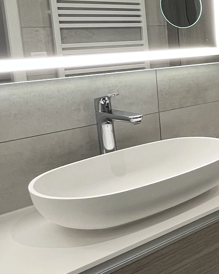 projet-renovation-salle-bains-douche-myotte-APRES Rénovation complète d'une salle de bains par Myotte dans le Doubs (25), photo après cuvette
