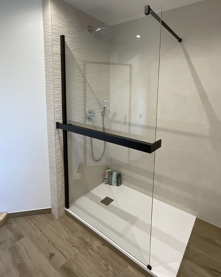projet-renovation-salle-bains-douche-GUTZWILLER-APRES Rénovation complète d'une salle de bain dans un style Nature Zen dans le Haut-Rhin (68) photo après