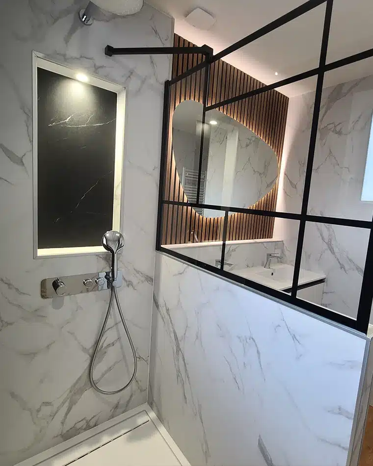 projet-renovation-salle-bains-douche-S2ED-APRES salle de bains chic et contemporaine par S2ED sur Poitiers (86), photo après
