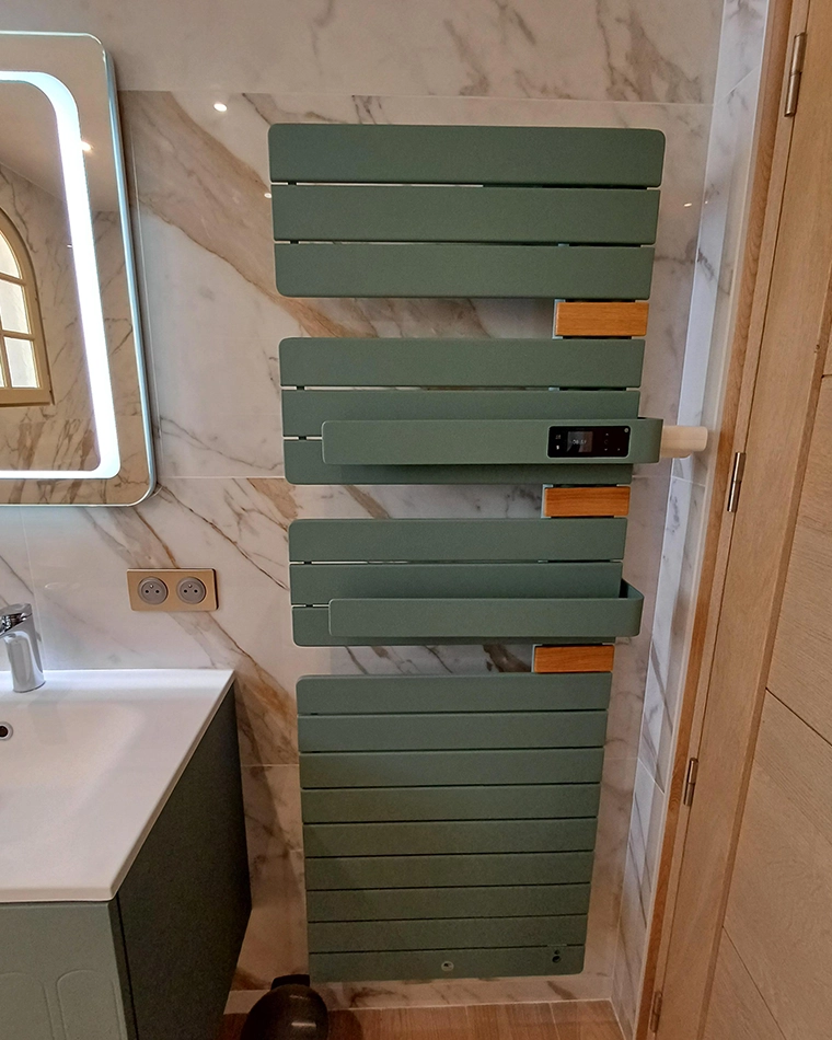 projet-renovation-salle-bains-douche-BAILLOEUIL-APRES salle de bains classique art déco par Bailloeuil sur Perpignan (66), photo après sèche serviette