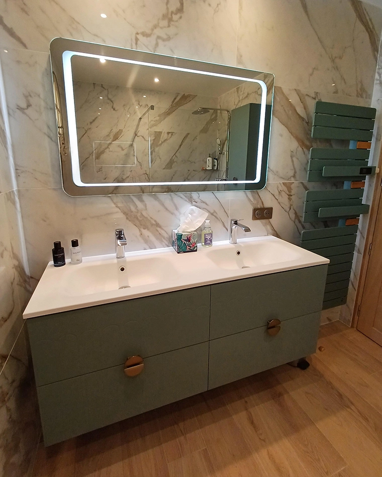 projet-renovation-salle-bains-douche-BAILLOEUIL-APRES salle de bains classique art déco par Bailloeuil sur Perpignan (66), photo après vasque