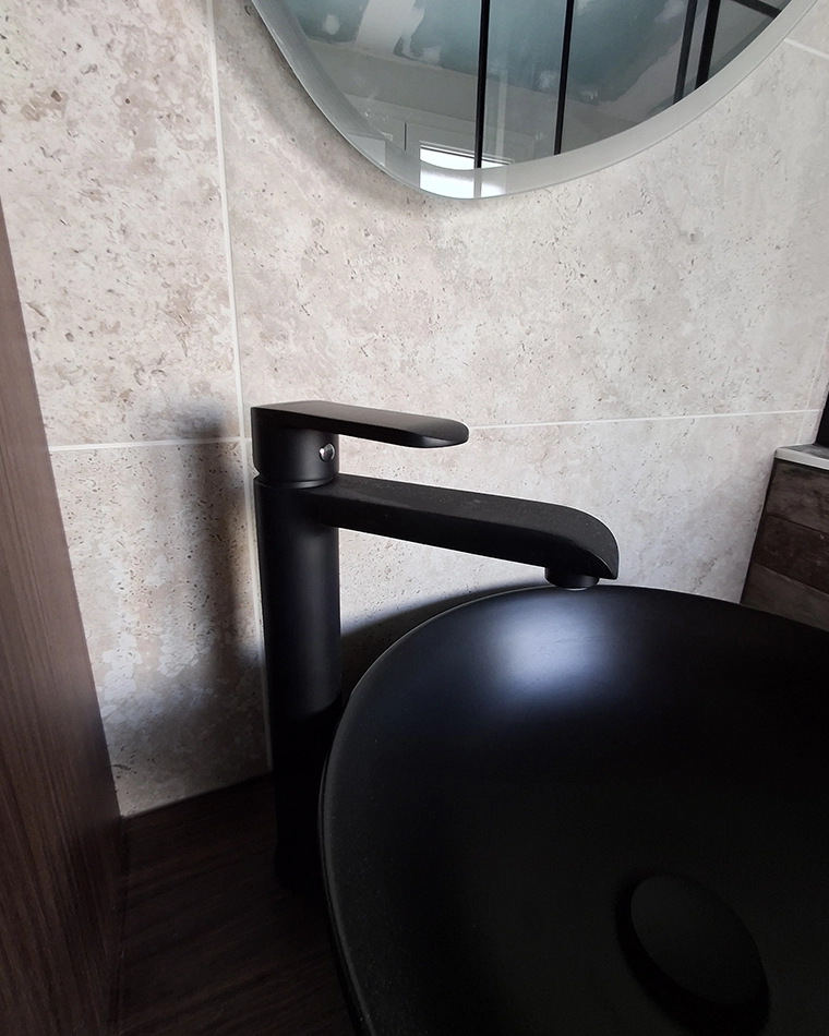 projet-renovation-salle-bains-douche-DUPRE-APRES renovation salle bain mobilier miroir meuble rangement