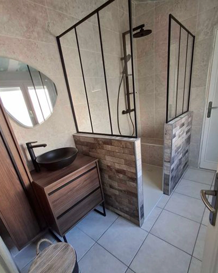 projet-renovation-salle-bains-douche-DUPRE-APRES projet renovation salle bain douche mobilier Dupre Saintes apres