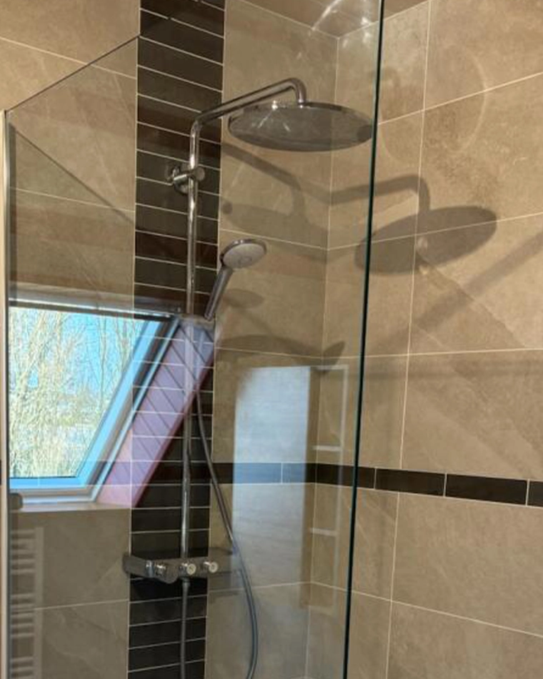 Rénovation complète d'une salle de bains par Myotte dans le Doubs (25), photo après