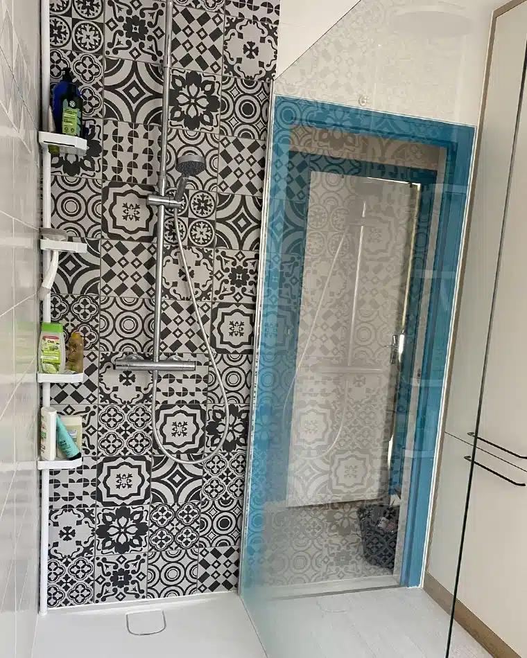 Rénovation complète d'une salle de bains par Myotte dans le Doubs (25), photo après