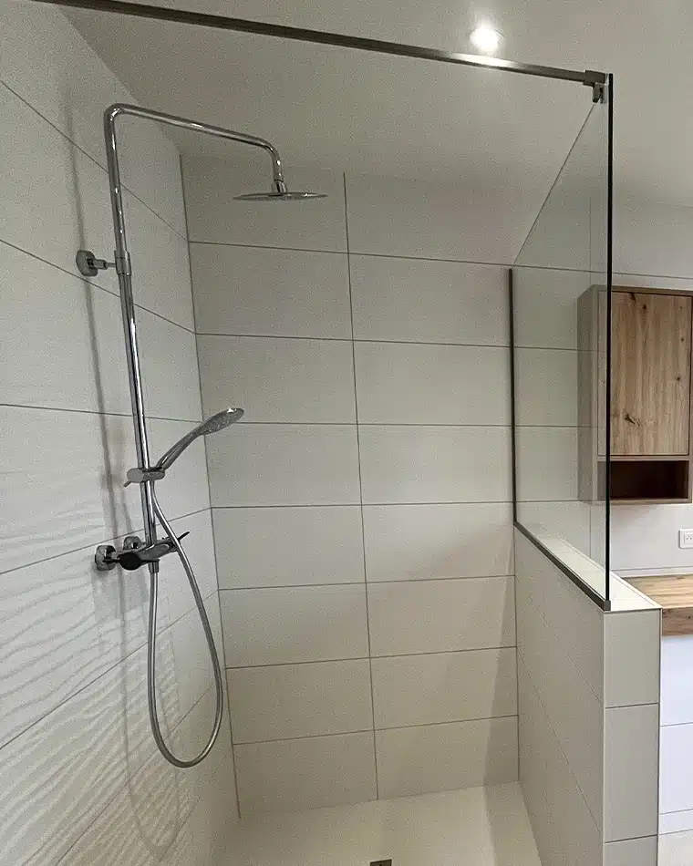 Rénovation complète d'une salle de bains par Myotte dans le Doubs (25), photo après